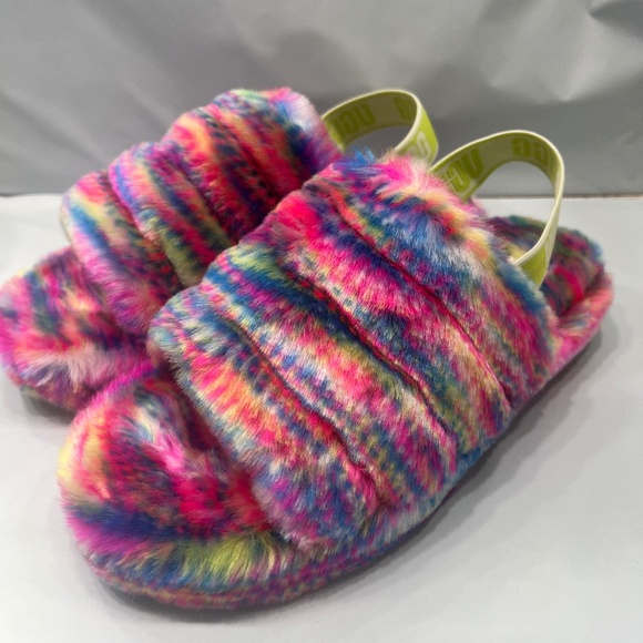 UGG Other - NEW UGG Fluff Yeah Pixelate YOUTH KIDS Multicolor PIXELATE  NIB SLIPPER